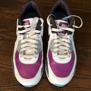 Nike Air Max Golf Shoes in Purple and White